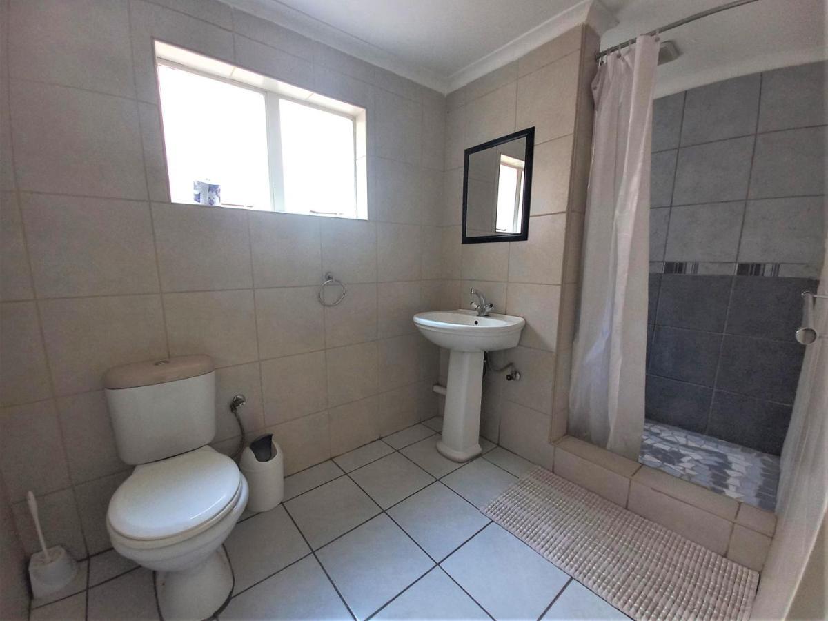 Backpackers Connection @ Jnb Airport Benoni Exterior foto